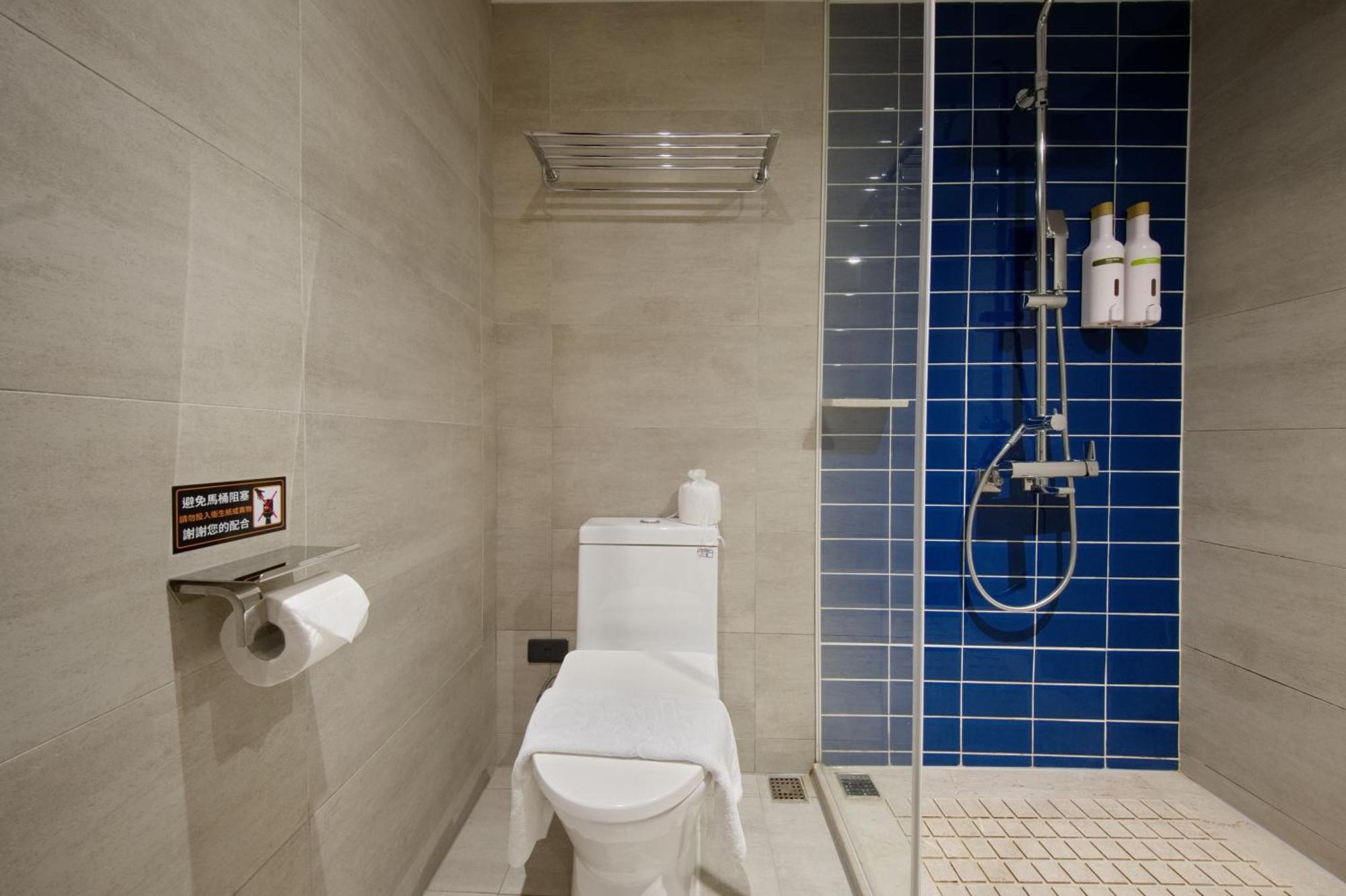 Hotel Olah Poshtel - Hualien Zhongfu Zewnętrze zdjęcie